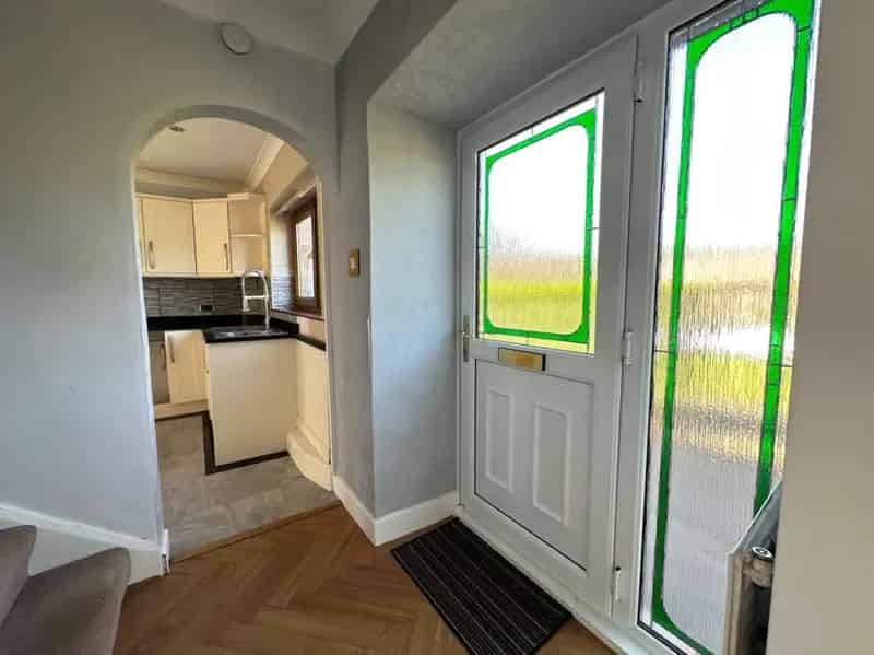 2 Bed House for Sale Gee Cross