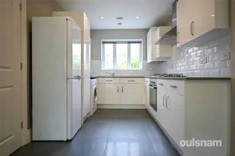 3 Bedroom End Terrace House for Sale - No Onward Chain