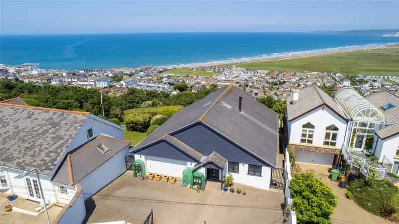 4 Bedroom Detached House with Panoramic Coastal Views North Devon