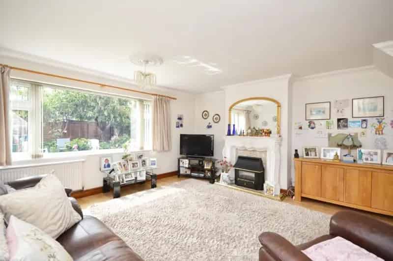 3 Bed Link Detached House for Sale