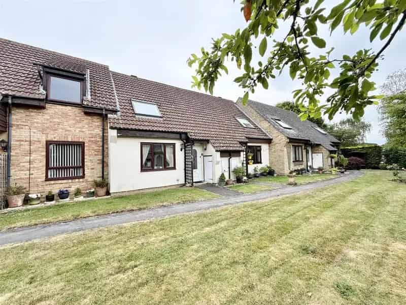 2 Bedroom Terraced House for Sale Over 55s Complex