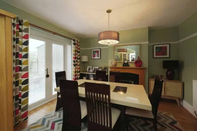 3 Bed 1930s Semi Detached House with Garage and Gardens