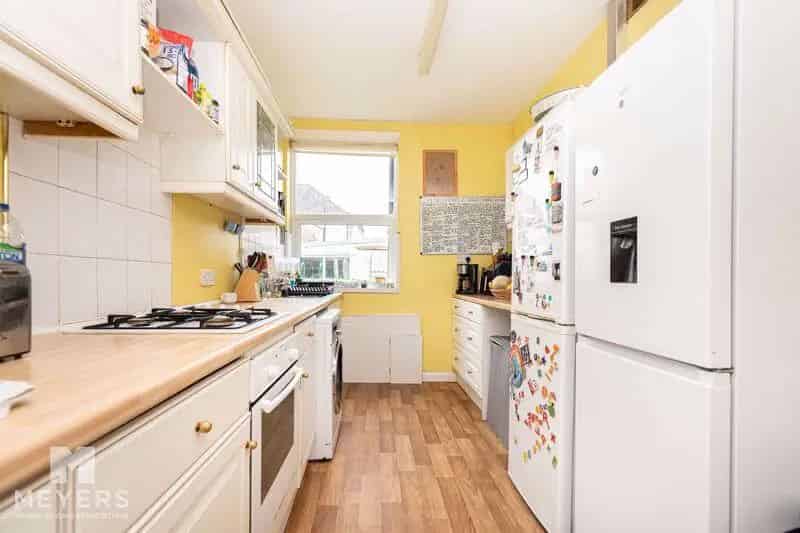 3 Bedroom Detached House Near Southbourne Grove