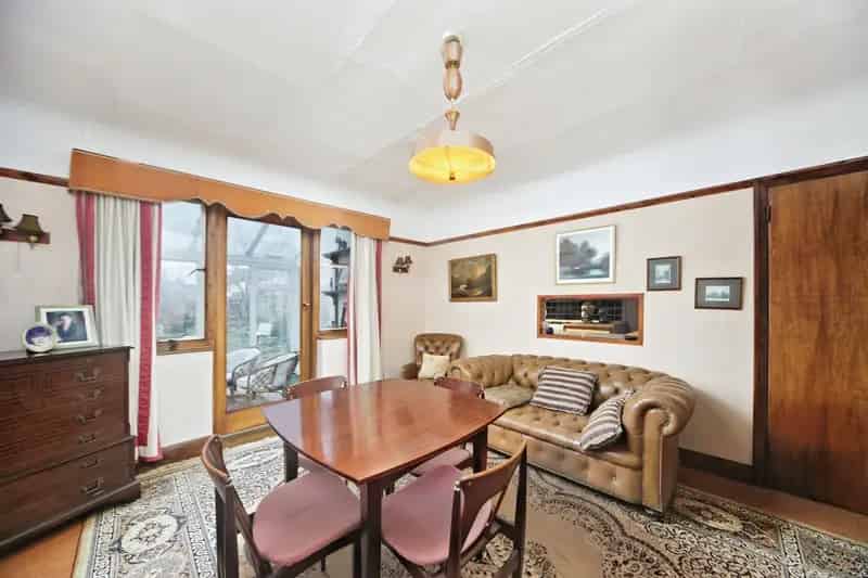 Three Bedroom End of Terrace Family Home Norbury SW16