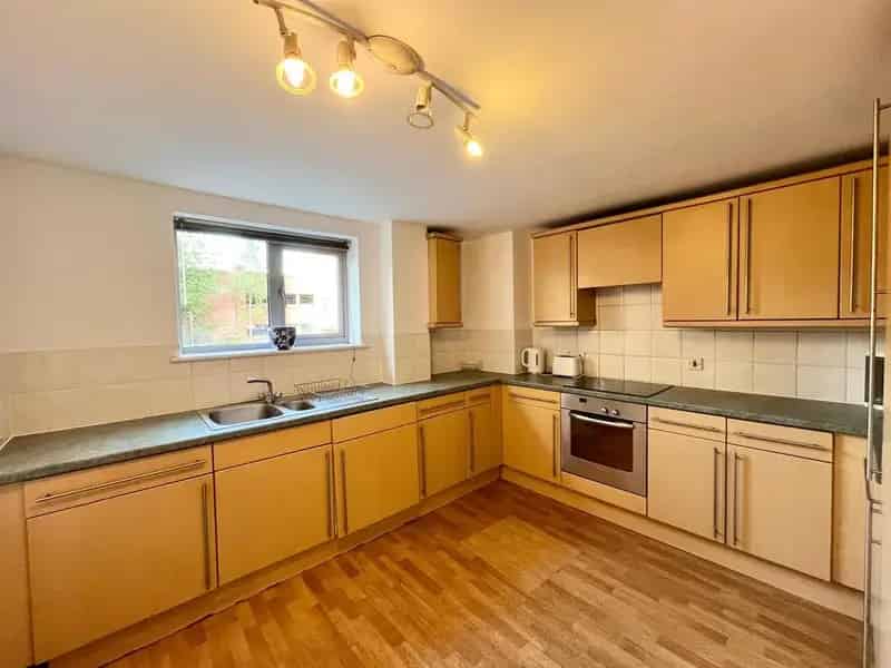 1 bedroom in a flat share to rent