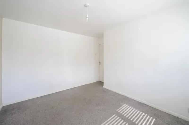 3 Bed Detached House For Sale No Upward Chain