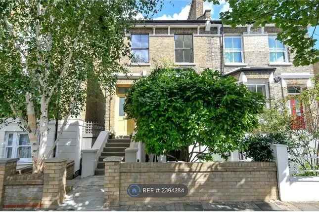 Semi Detached House for Rent London N16