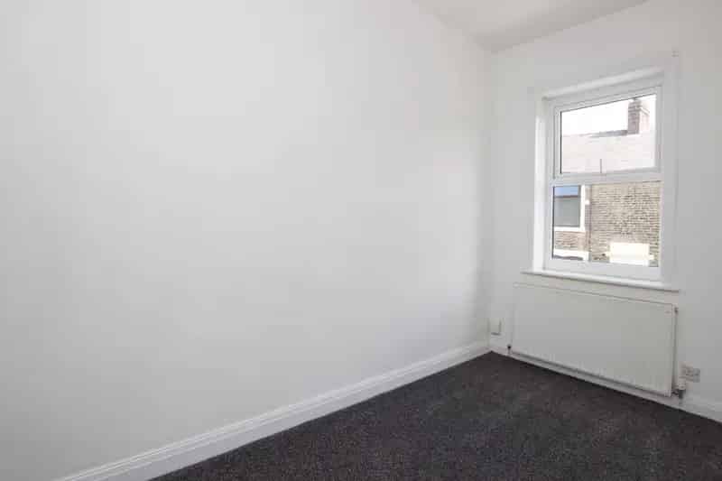 3 bedroom House
Let Agreed