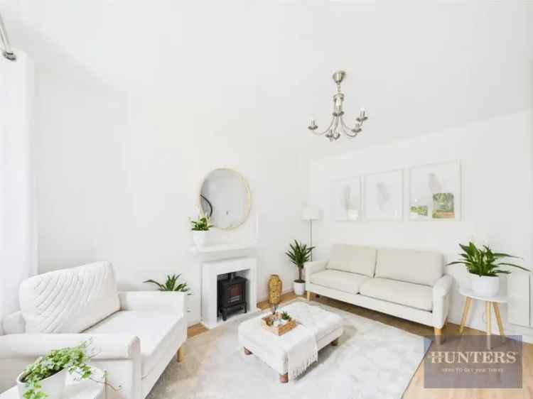 Immaculately Refurbished 1 Bedroom House with Private Garden