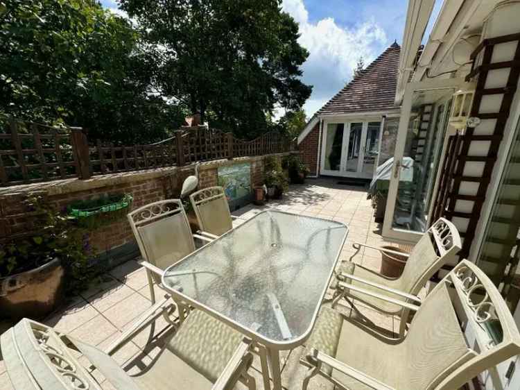 3 Bedroom Penthouse Apartment For Sale Near Pleasure Gardens
