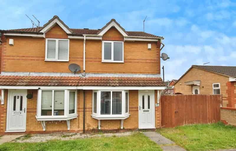 2 Bedroom Semi-Detached House for Sale