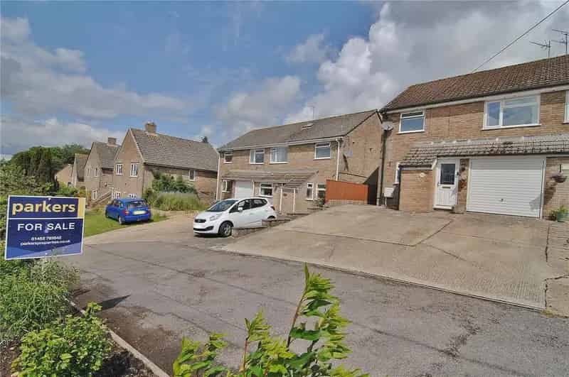 3 Bedroom Semi Detached House for Sale Stroud Cirencester