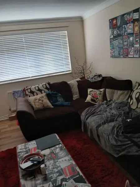 One Bed Maisonette Walton on Thames