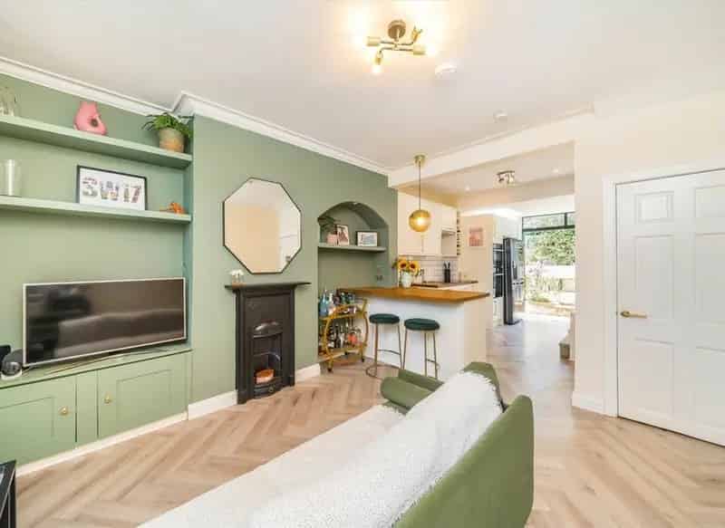 Beautiful Extended Freehold Home in Totterdown Conservation Area