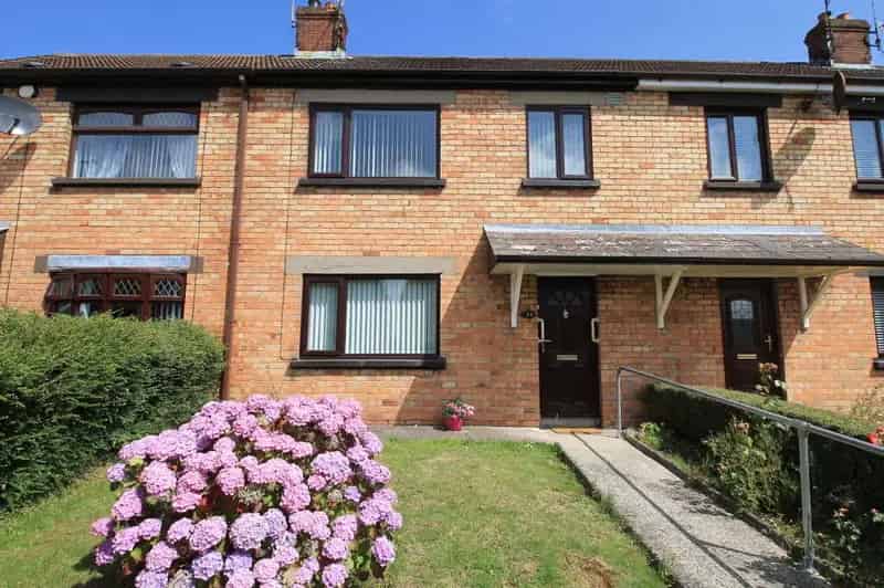 3 Bedroom Mid Terrace House Banbridge - OFCH - Street Parking