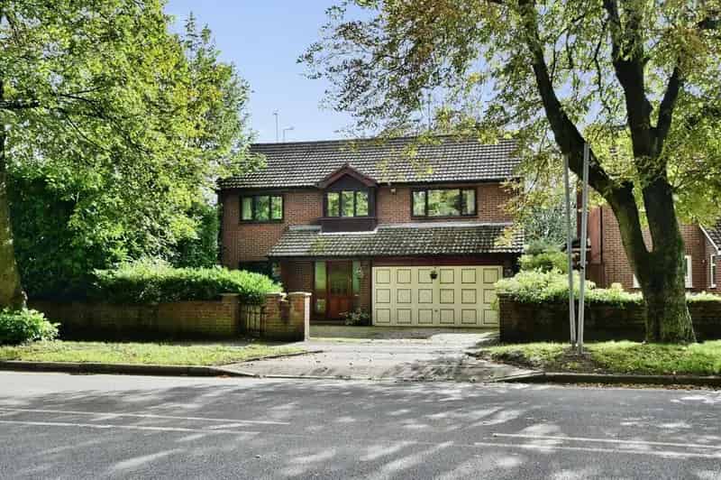 4 Bedroom Detached House for Sale Manchester