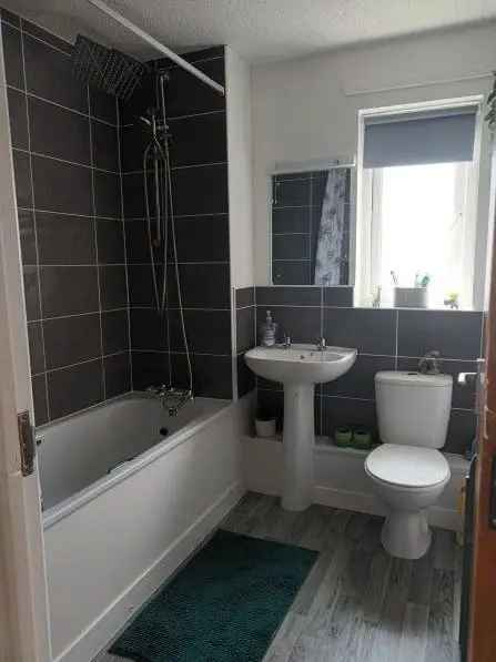 2 Bed End Terrace House Large Gardens Prestatyn