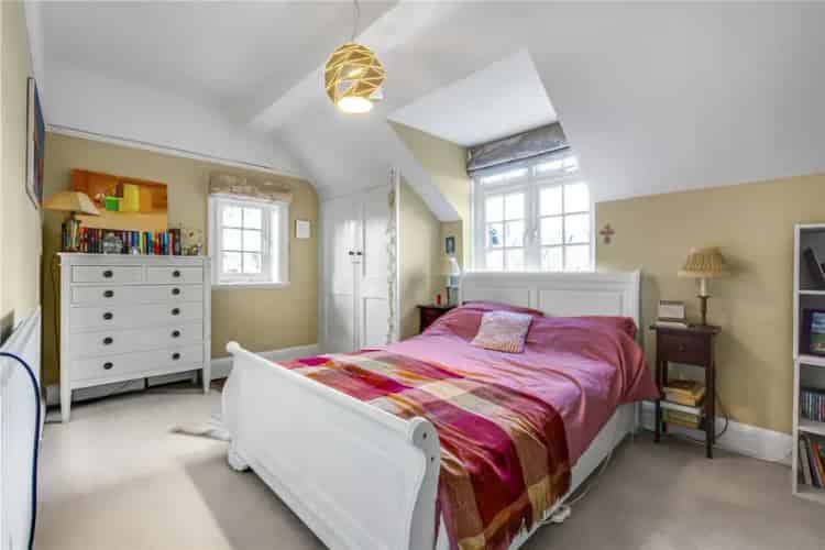 5 Bedroom House in London South Facing Garden