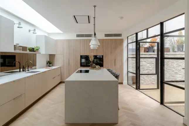 3-Bed House Hampstead Heath Modern Renovation Near Excellent Schools