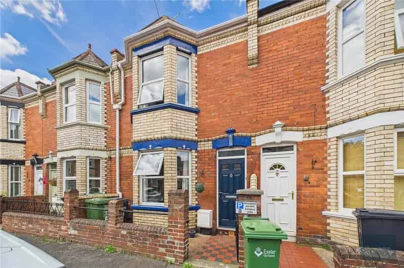 3 Bedroom Victorian Terraced House For Sale