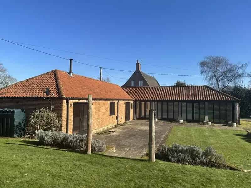 3 Bedroom 3 Bathroom Barn Conversion Peaceful Rural Location