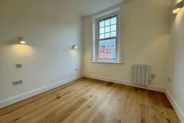 Luxury 1-Bedroom Apartment Eastbourne Town Centre
