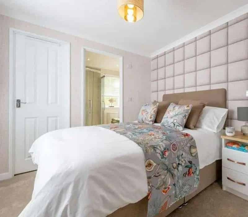 2 Bed Furnished Park Home for Over 50s