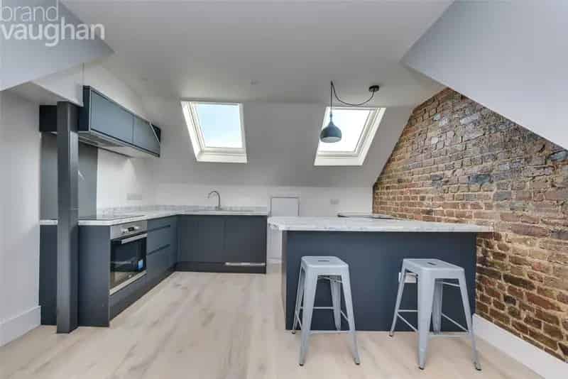 2 Bedroom Flat to Rent