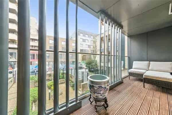 Stylish 2-Bedroom Apartment in Battersea