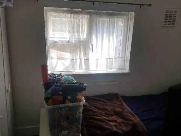 Flat For Rent in London, England