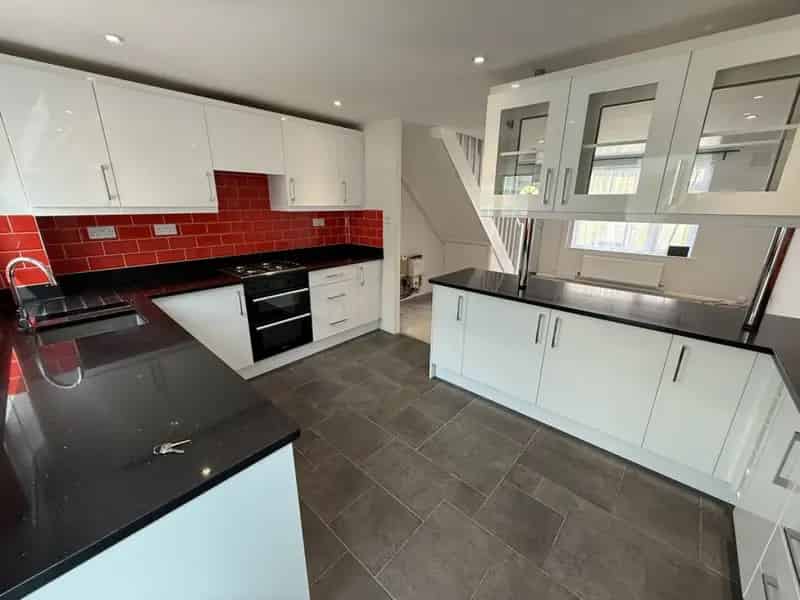 2 Bedroom House To Rent