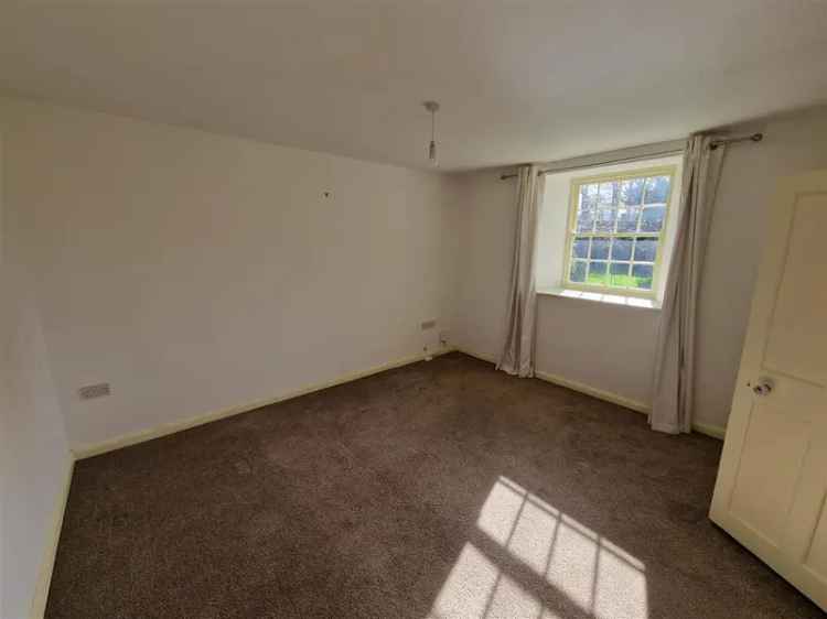 2 Bedroom End of Terrace House to Rent in Cornwall