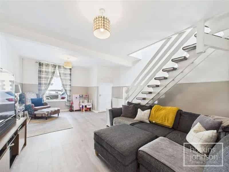 3 Bed Mid Terrace House for Sale in Trallwn