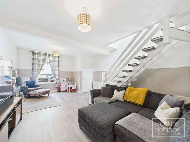 3 Bed Mid Terrace House for Sale in Trallwn