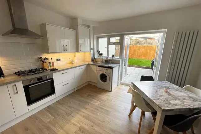 2 Bedroom End Terrace House to Rent in St George Bristol