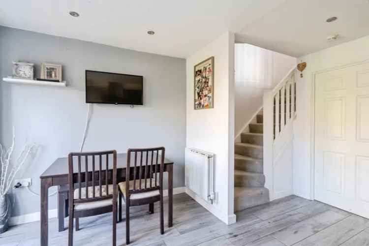 3 Storey Family Home in Lindley with En-Suite and Garden