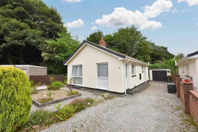 2 Bedroom Detached Bungalow for Sale in Redruth