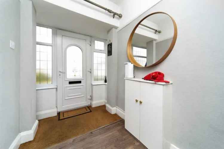 3 Bed House Pensby Spacious Lounge Open Plan Kitchen Conservatory Garden Driveway Parking