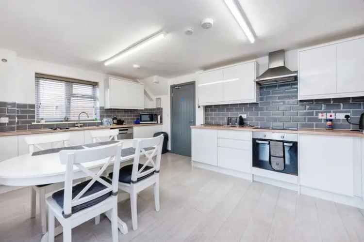 5 Bedroom Semi-Detached House for Sale HMO Potential