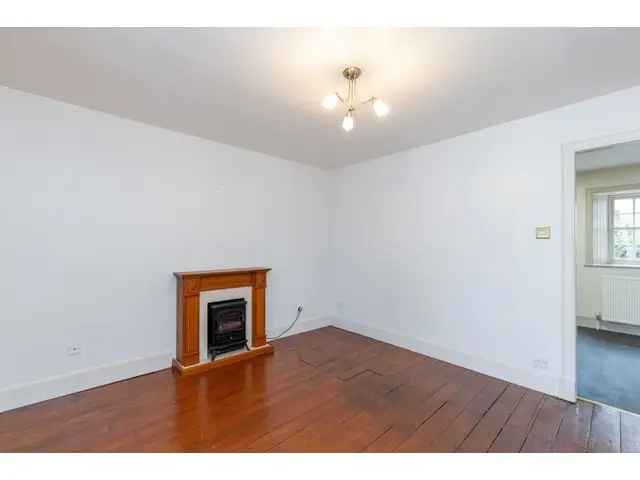 2 Bedroom Flat for Sale in Dalkeith Town Centre