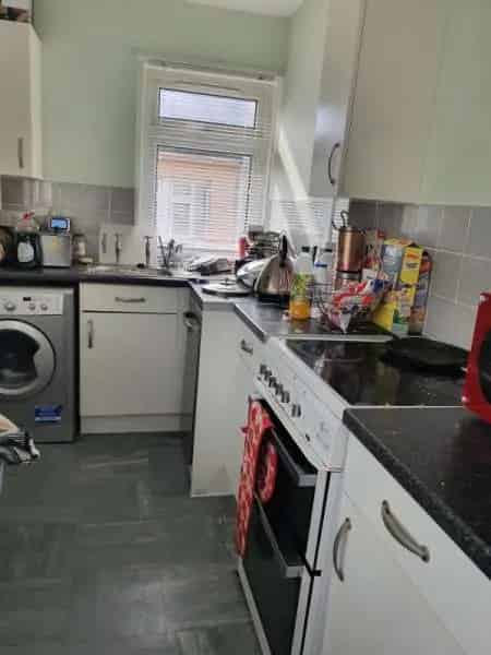 Two Bedroom House Near Amenities