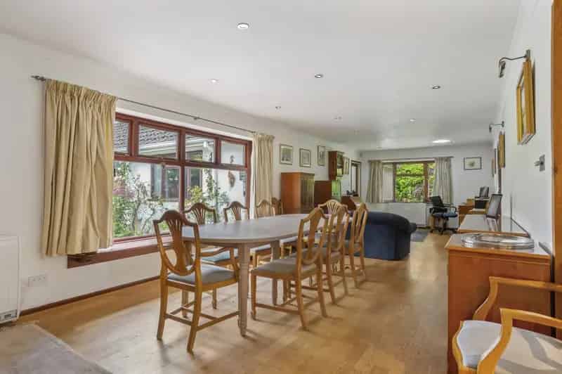 4 Bedroom Detached Bungalow for Sale in Hurley