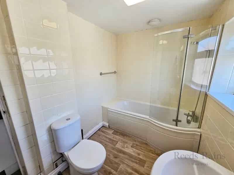 3 Bedroom Flat for Sale Consett Durham DH8 No Onward Chain