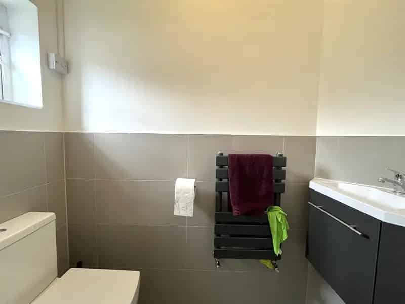 3 Bedroom End of Terrace House to Rent