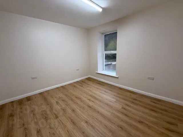 Commercial For Rent in Derry/Londonderry, Northern Ireland