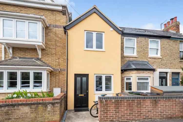 3 bedroom terraced house for sale