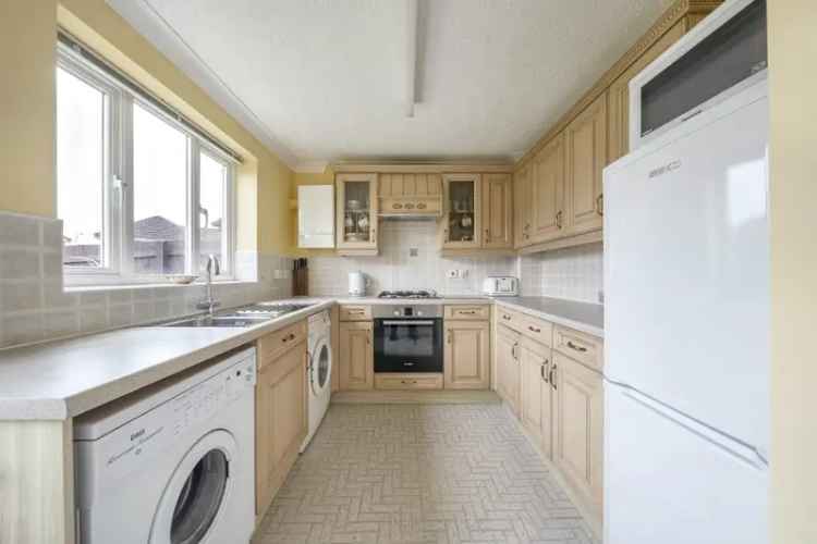 House For Sale in Leeds, England