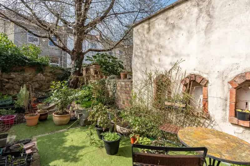 1 Bedroom Flat for Sale in Redland Bristol