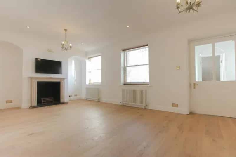 2 Bedroom Apartment Kemptown Estate Study Room Patio Garden