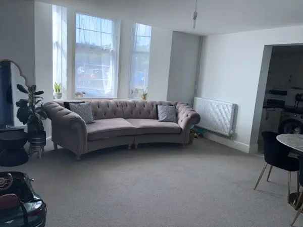 Flat For Rent in Folkestone and Hythe District, England